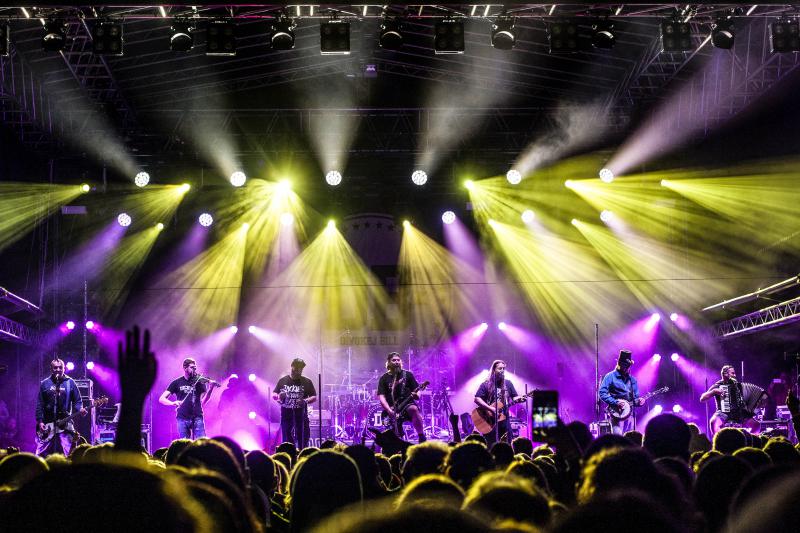 Divokej Bill zahrál ''DOMA'' pro téměř sedm tisíc fanoušků