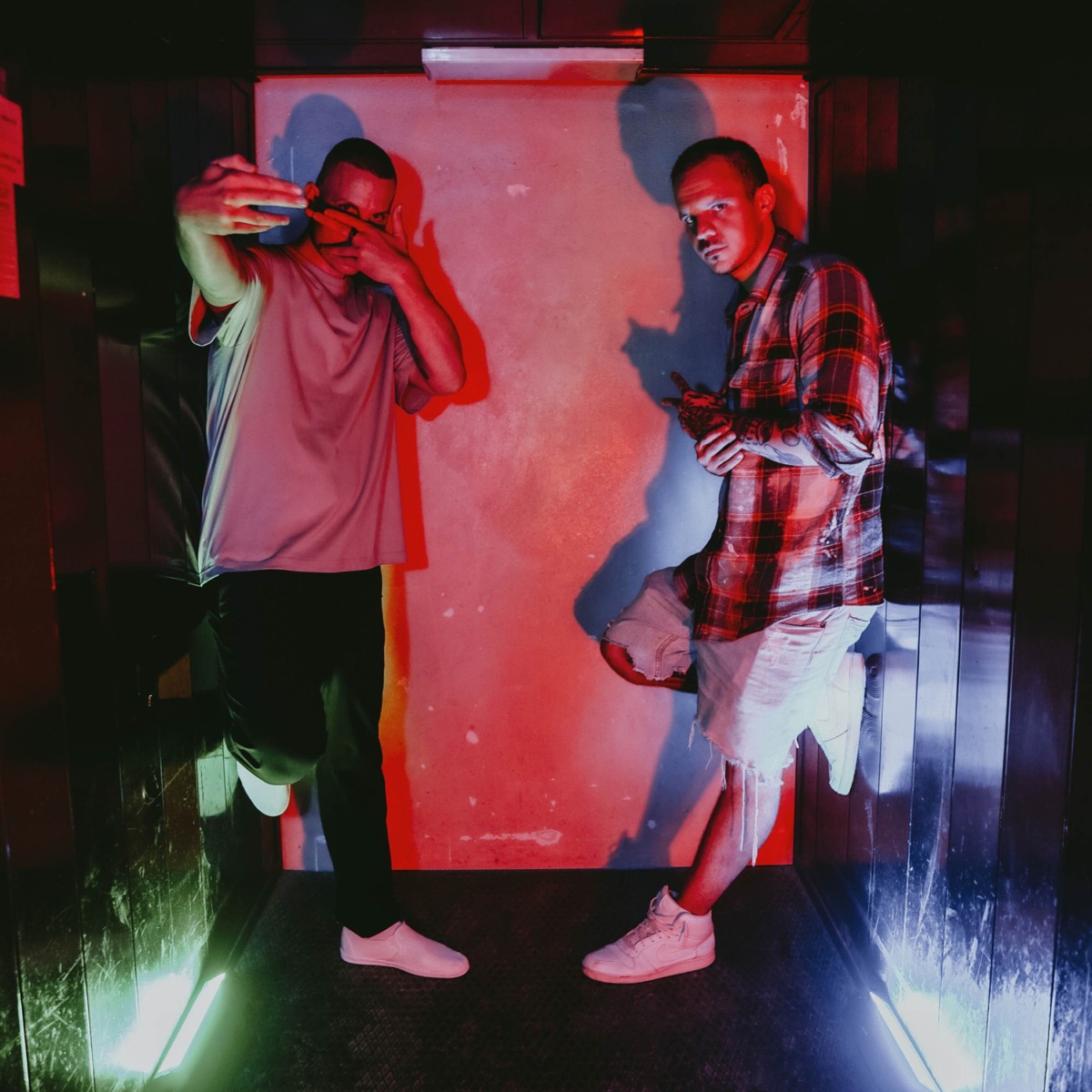 V tebe (feat. Sermone)