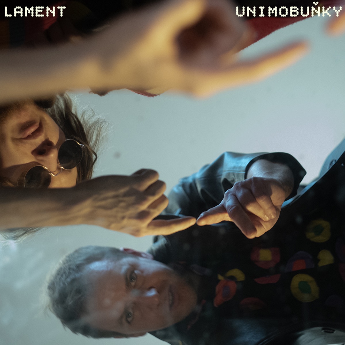 Unimobuňky (feat. Lament)