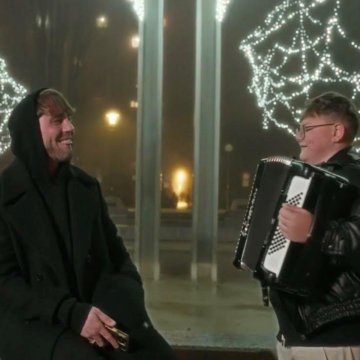 Ježiš sa narodil (feat. Matúš Smolen)