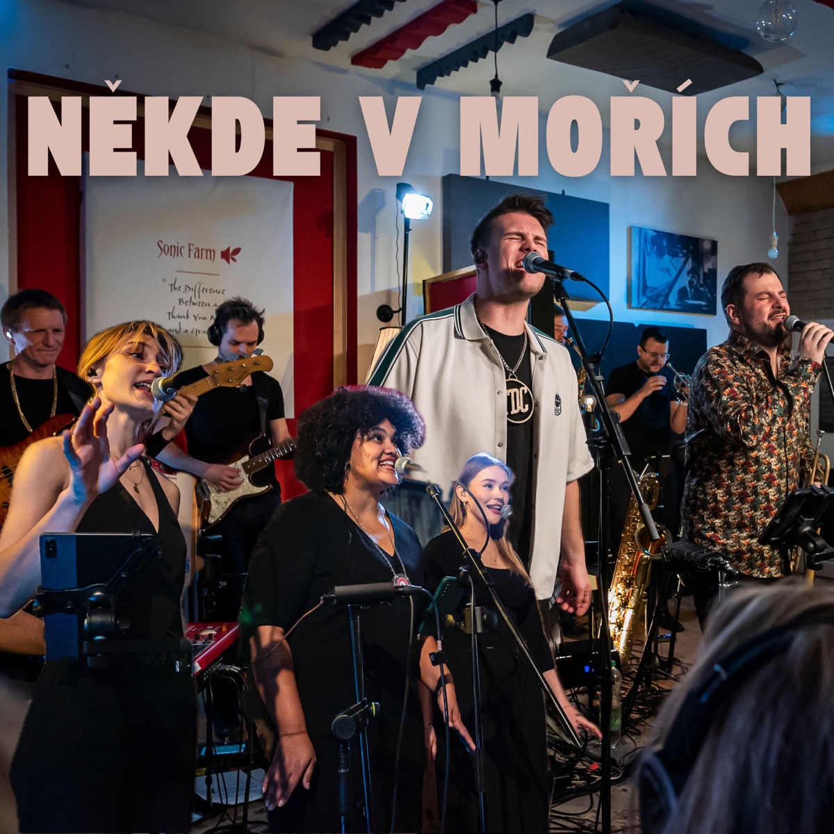 Někde v mořích (live)