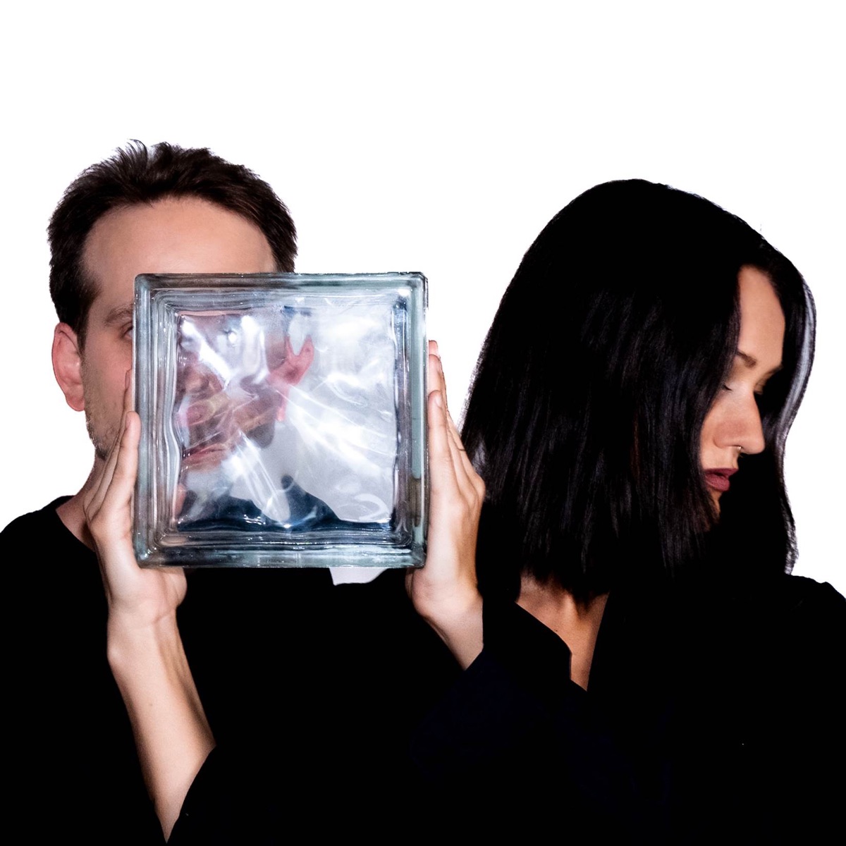 Girl, i�m not your friend (feat. Ovarius)