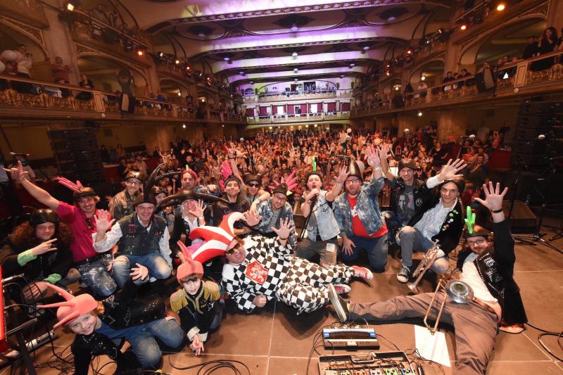 Kašpárek zahraje v Lucerně na kytaru z inbusů