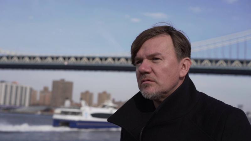 Michal Hrůza přichází s videoklipem k z​ávěrečné písni nového alba.   Milostná zpověď Propojení se natáčela v New Yorku