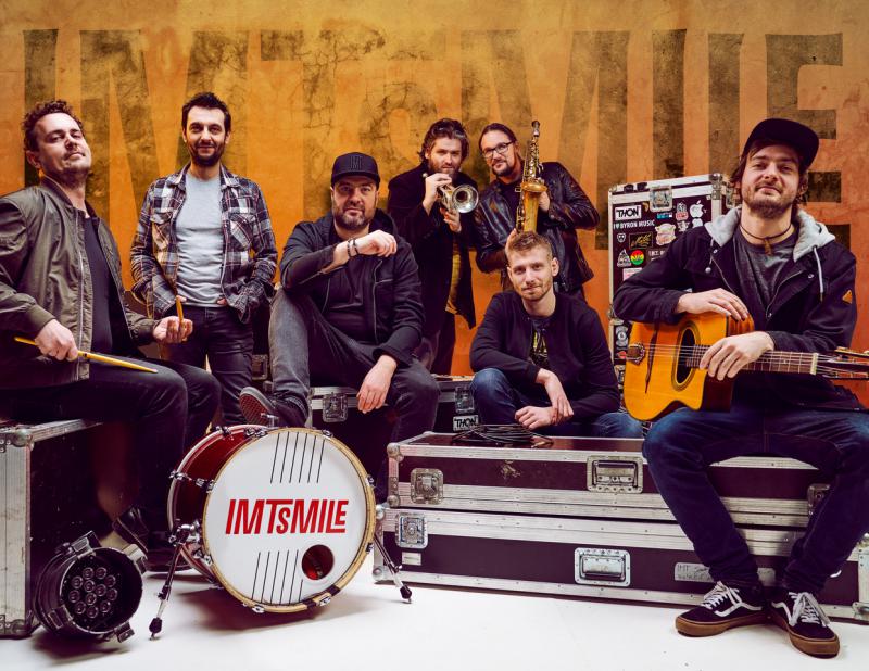 I.M.T. Smile už další singl z alba neplánovali. Nakonec fanouškům zlepšují náladu pozitivním klipem Zmena rytmu.