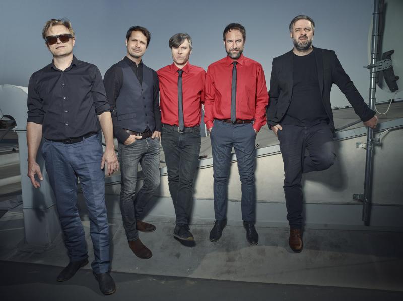 Pusťte TATA BOJS  21. února do svého obýváku