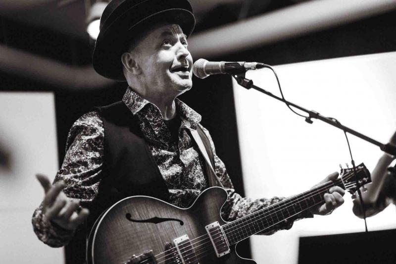 Vltava oddálí zánik naší civilizace albem ''Spass muss immer sein''