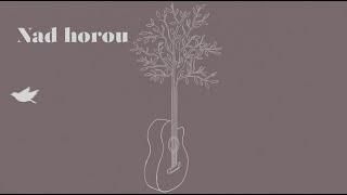 Bystrík má odkaz lásky pre svojich rodičov, venuje im emotívnu novinku ''Nad horou''