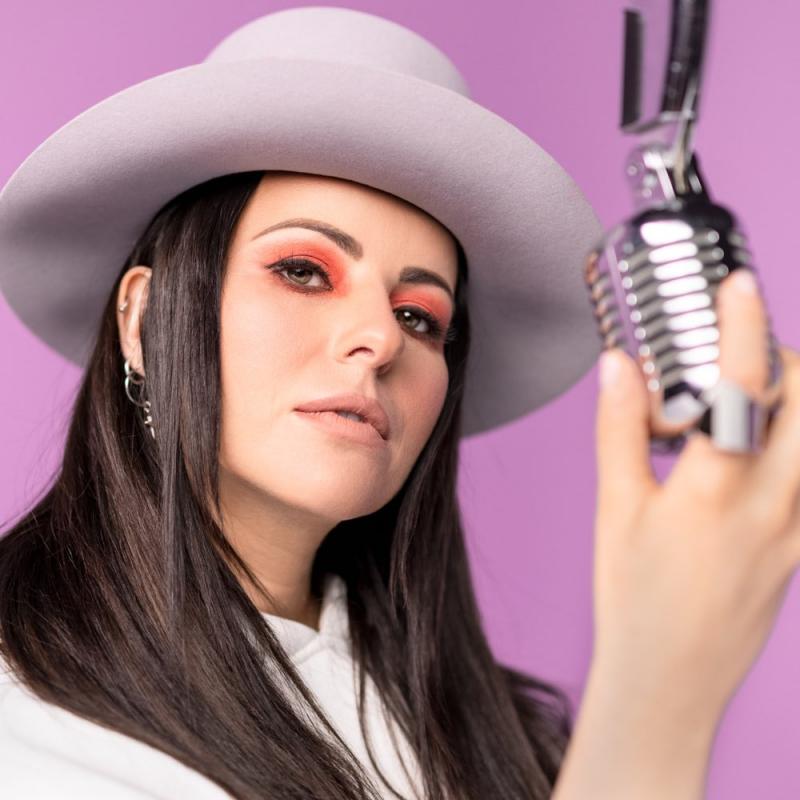 Katarína Knechtová prichádza s tanečnou novinkou ''Rezonancia''