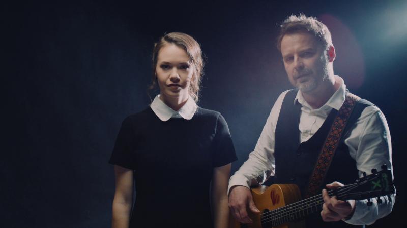 Skupina Peter Bič Project představuje singl a nový videoklip k písni Tam za tou bránou