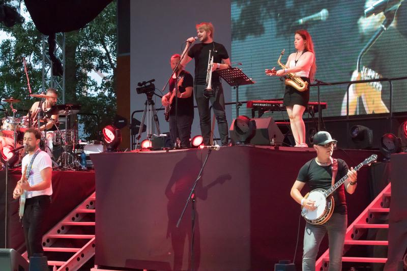 Spevák Bystrík zažil najemotívnejší koncert kariéry, pokrstil na ňom nový album Tancuj, vykrúcaj