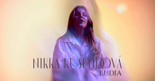 Mladá víťazka Talentu Nikka Kusendová prichádza s očakávaným debutom