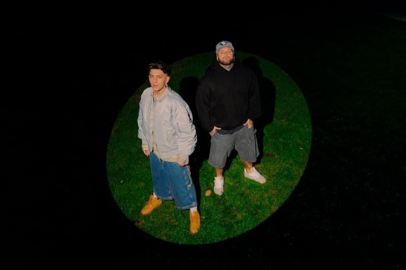 Jan Bendig přichází s novým songem WESTSIDE ve spolupráci se slovenským rapperem Kalim