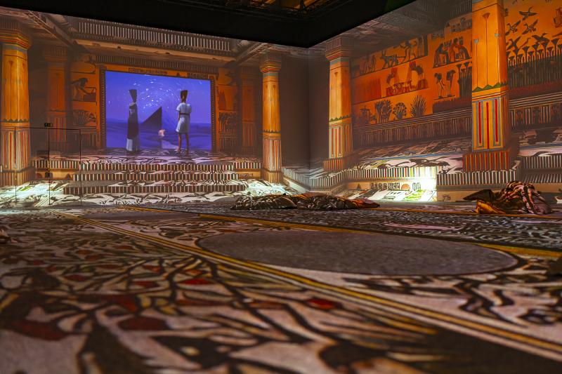 Výstava Tutanchamon – jeho hrobka a poklady prináša komentované prehliadky, ktoré odhaľujú tajomstvá slávnej hrobky